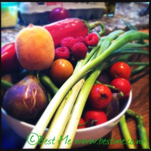 Fresh produce from the garden.... the makings of dinner.